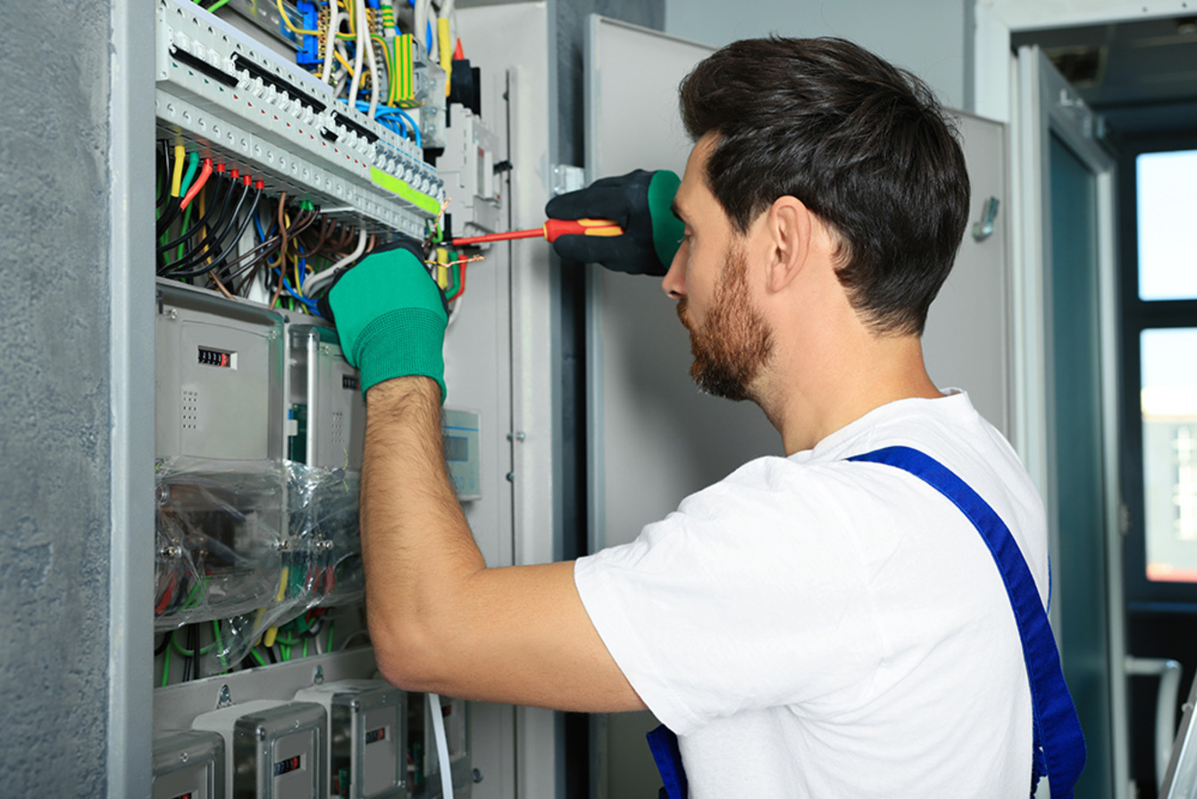 Nieder­spannungs­anlagen bei EMG Elektromeister Martin Gottschalk in Wallhausen